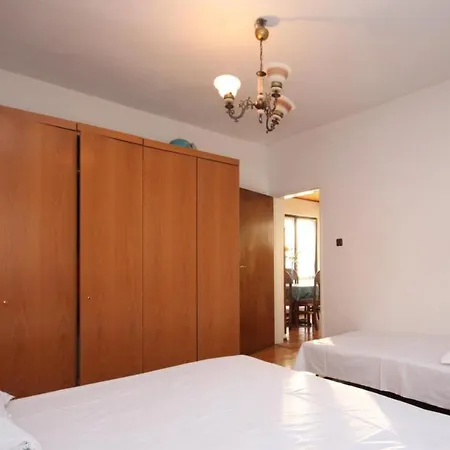 Apartment Limun Apartman *